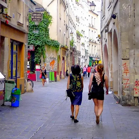 Historic Steps From Notre Dame And Louvre - Limited Offer Apartment *