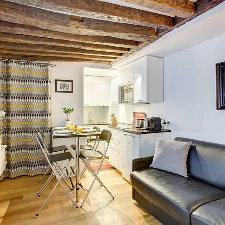 Historic Steps From Notre Dame And Louvre - Limited Offer * Parigi