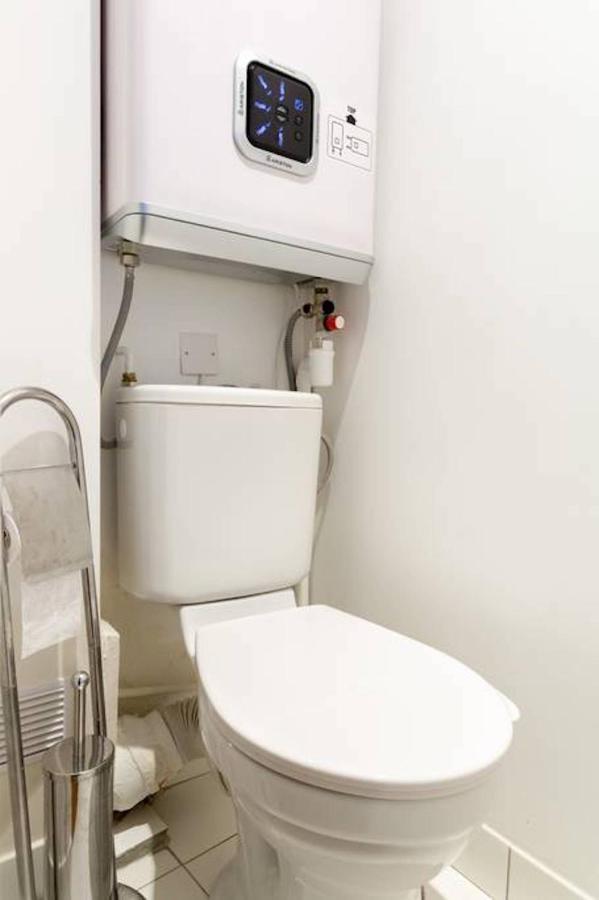 Apartment Historic Steps From Notre Dame And Louvre - Limited Offer Paris