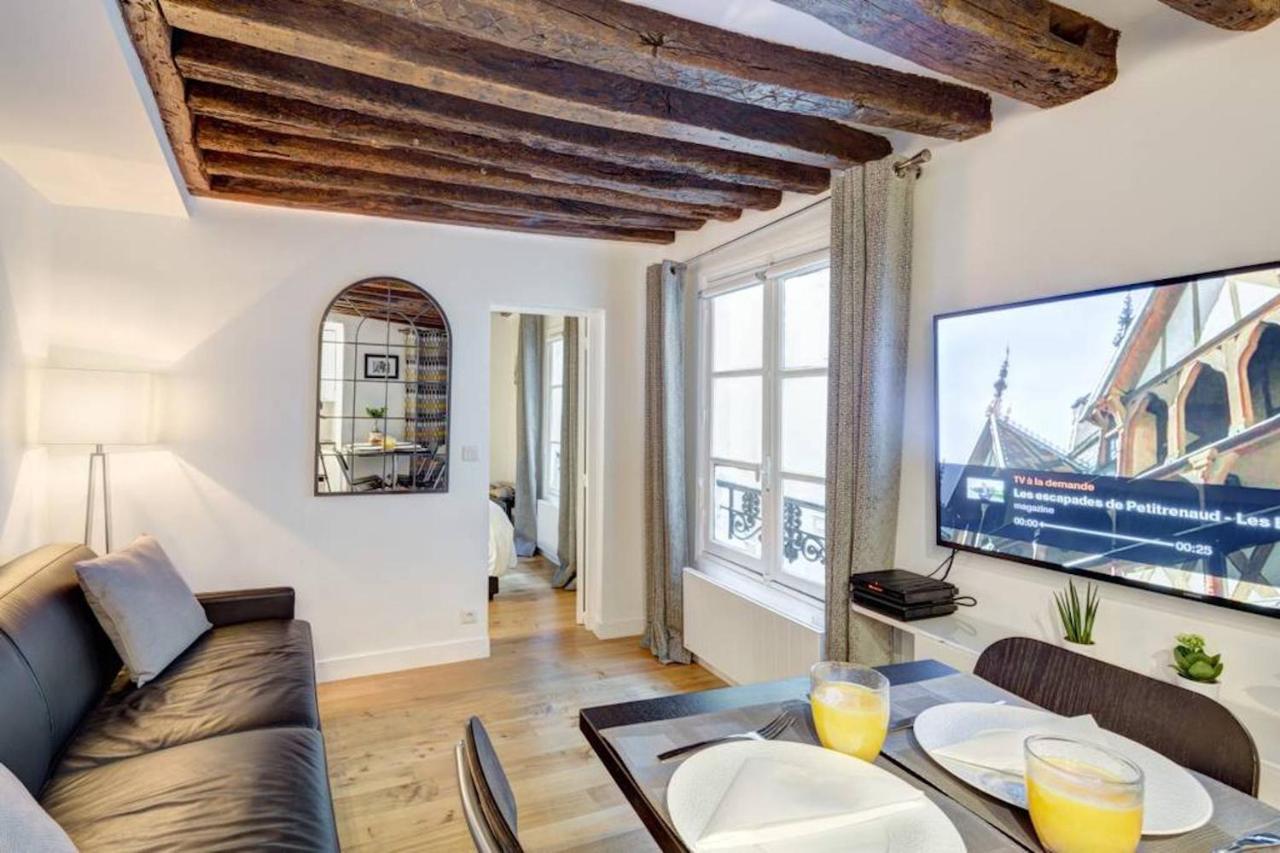 Historic Steps From Notre Dame And Louvre - Limited Offer * Paris